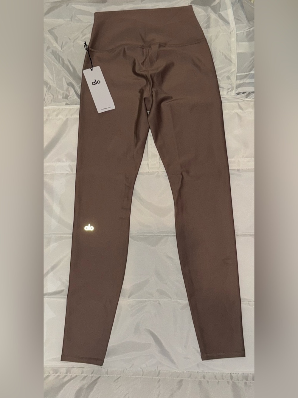 Alo Yoga Airlift High-Waist Leggings Taupe M New - Picture 5 of 6